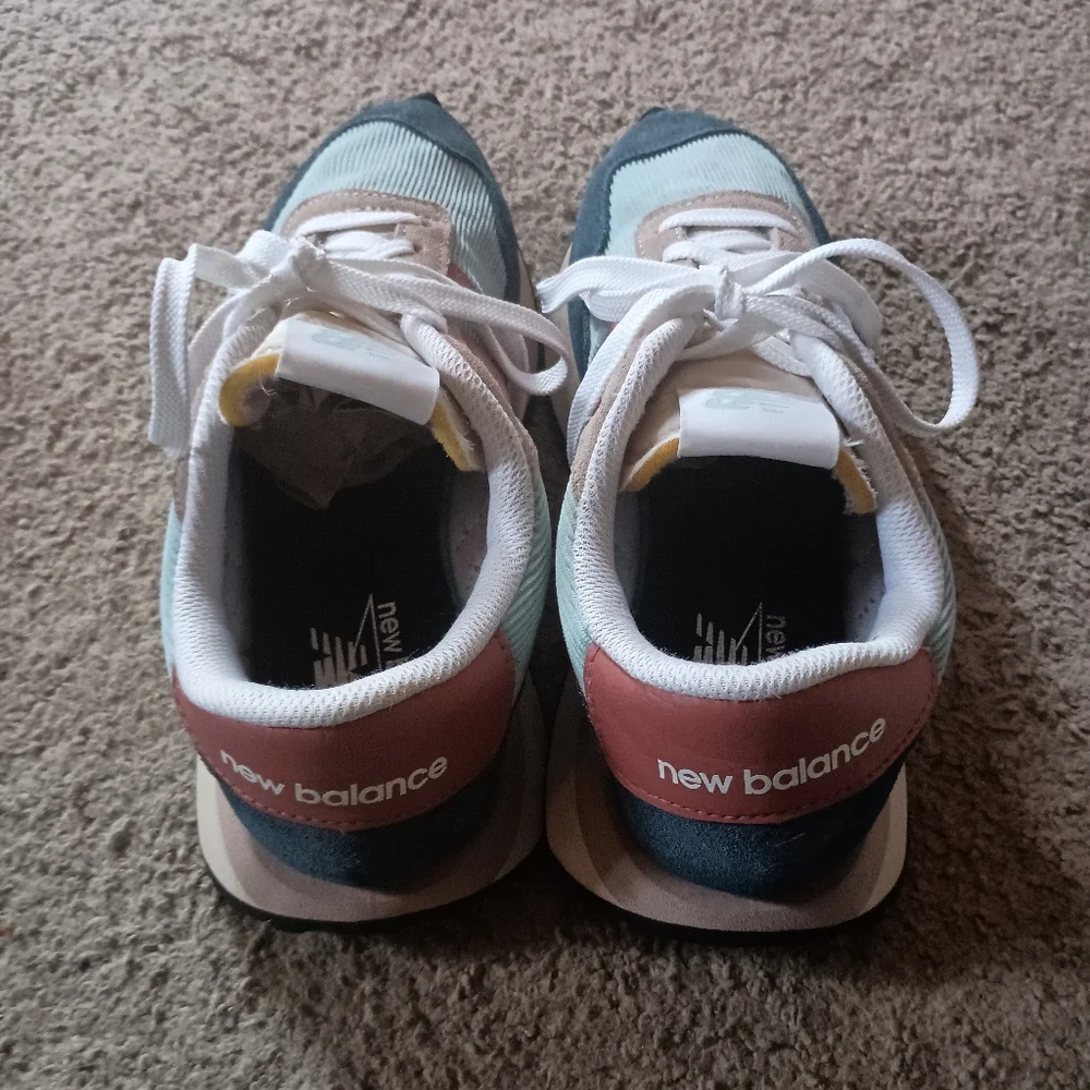 New Balance 237 Retro Sneaker Women's Size 8.5 Green/Brown PRE-OWNED - Picture 4 of 7